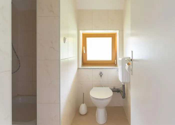 Henigman アパート ボーヒニ